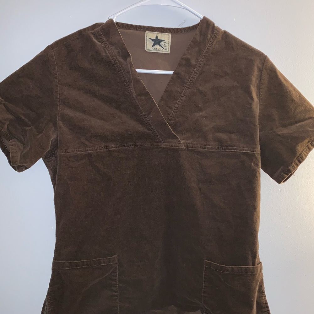 Scrub top
